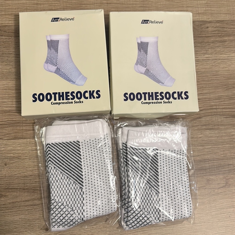AmRelieve Open-Toe Compression Medical Soothesocks 1-Pair - White - $0 Shipping! - Picture 3 of 5